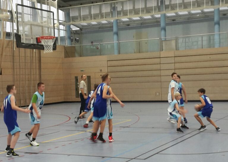 U14 Basketballer mit Sieg in Neumarkt